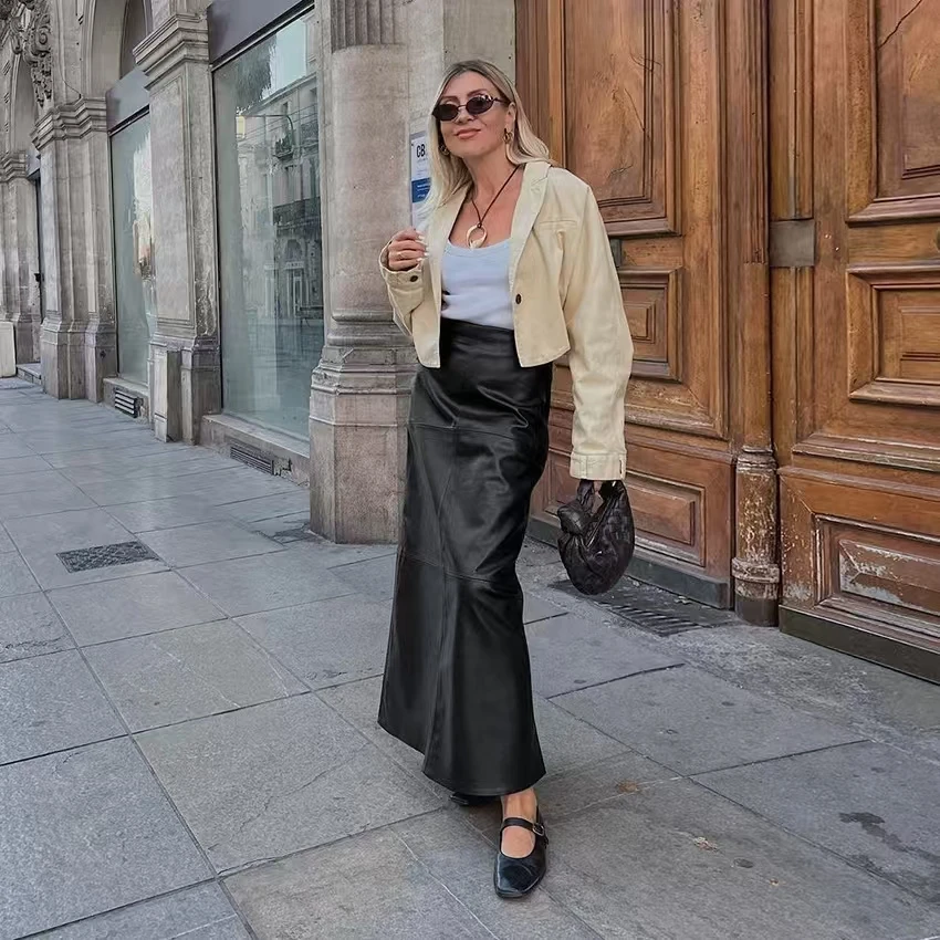 FCE-gefütterter PU-Leder-Splitrock mit hoher Taille für den Pendelverkehr, gerader Schlauch, mittellanger A-Linien-Farbrock für Damen