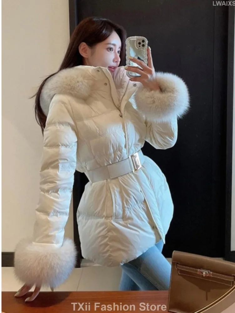 2023 Winter Women\'s Fashion Short Down Jackets Female Fox Fur Collar Hooded Coats Ladies Thicken 90% White Duck Down Outerwear