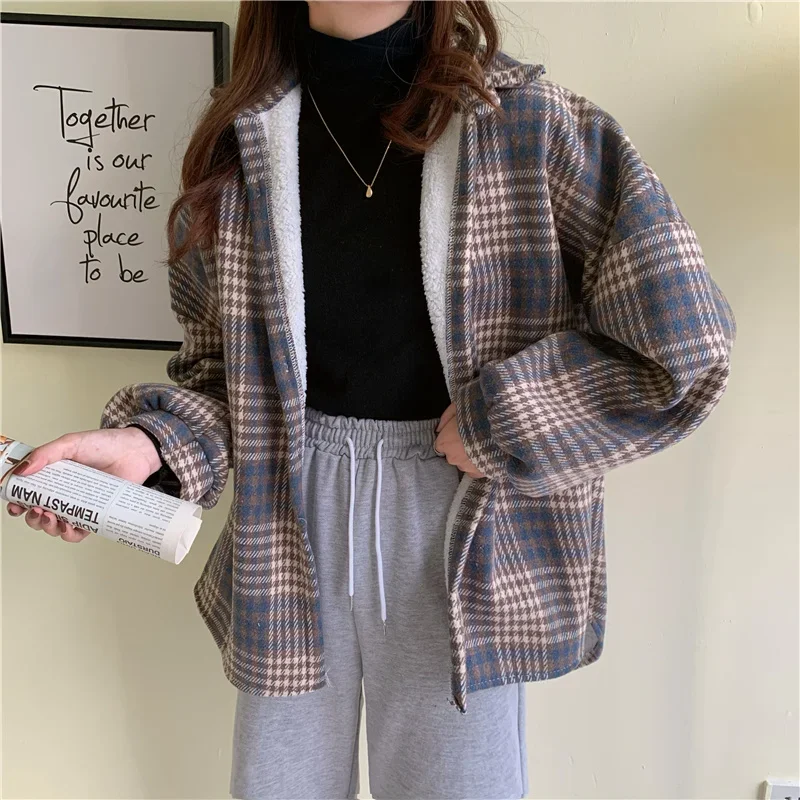 Warm Women Plaid Shirt Winter Thick Velvet Lining Loose Long Sleeve Ladies Blouse Turn Down Collar Vintage Blusas De Mujer