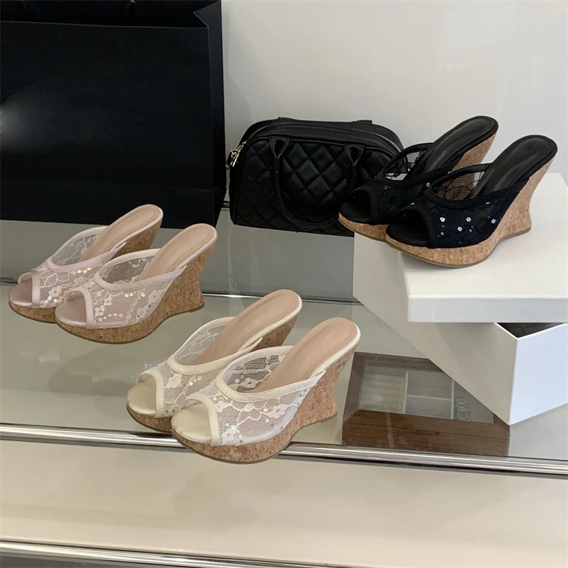 

Aneikeh Vintage Glitter Breathable Mesh Platform Wedges Women Slippers Summer Fashion High Heels Peep Toe Party Slide Shoes