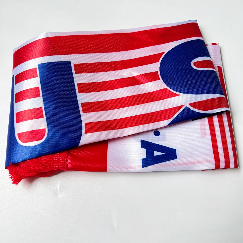 Scarf flag detail 6