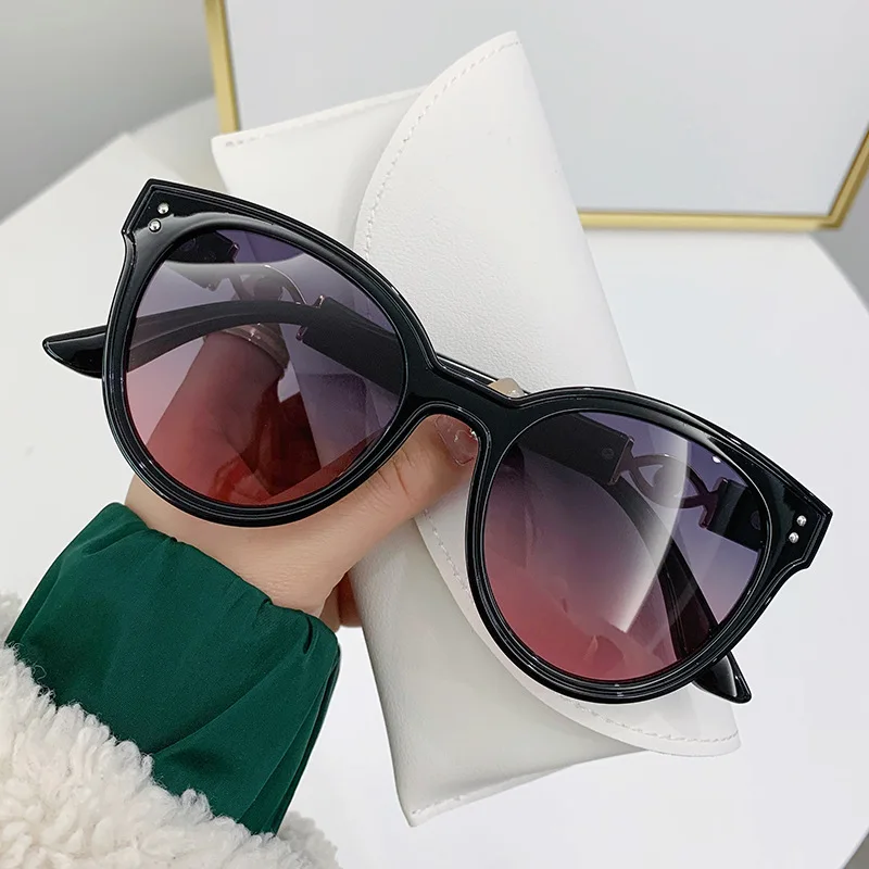 

2025 New Polarized Ultra-light TR Fashionable Cat Eye Sun Protection Sunglasses Fashionable Modern Trendy Sunglasses 7564