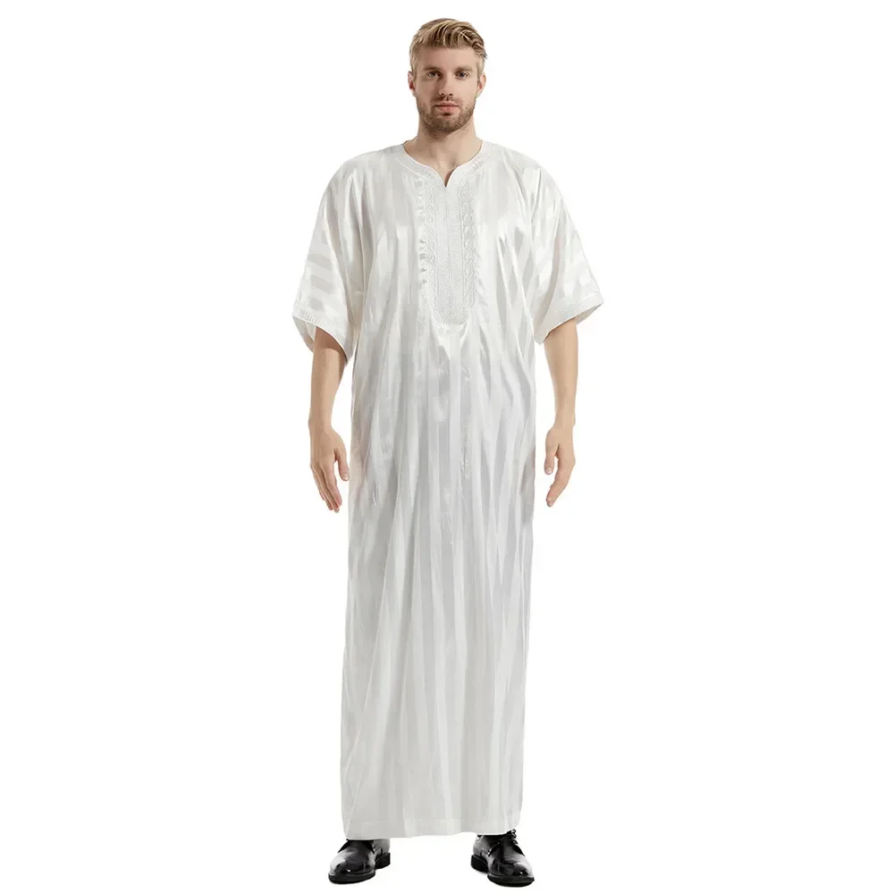 Uomo Islamico Jubba Thobe Arabo Caftano Vintage Solido Manica corta Allentato Retro Stripe Robe Abaya Dubai Medio Oriente Abbigliamento musulmano