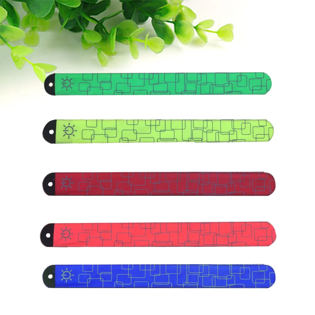 أساور صفعة LED مضيئة المفاجئة الأساور ليلا الجري المشي المشي لمسافات طويلة السلامة عاكسة PVC شارات الكاحل العصابات للأطفال