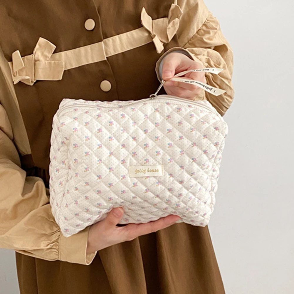 

Женские косметички-клатчи на молнии в корейском стиле, стеганые, дорожные органайзеры, портативные сумки с цветочным принтом, большой вместимости для женщин и девушек