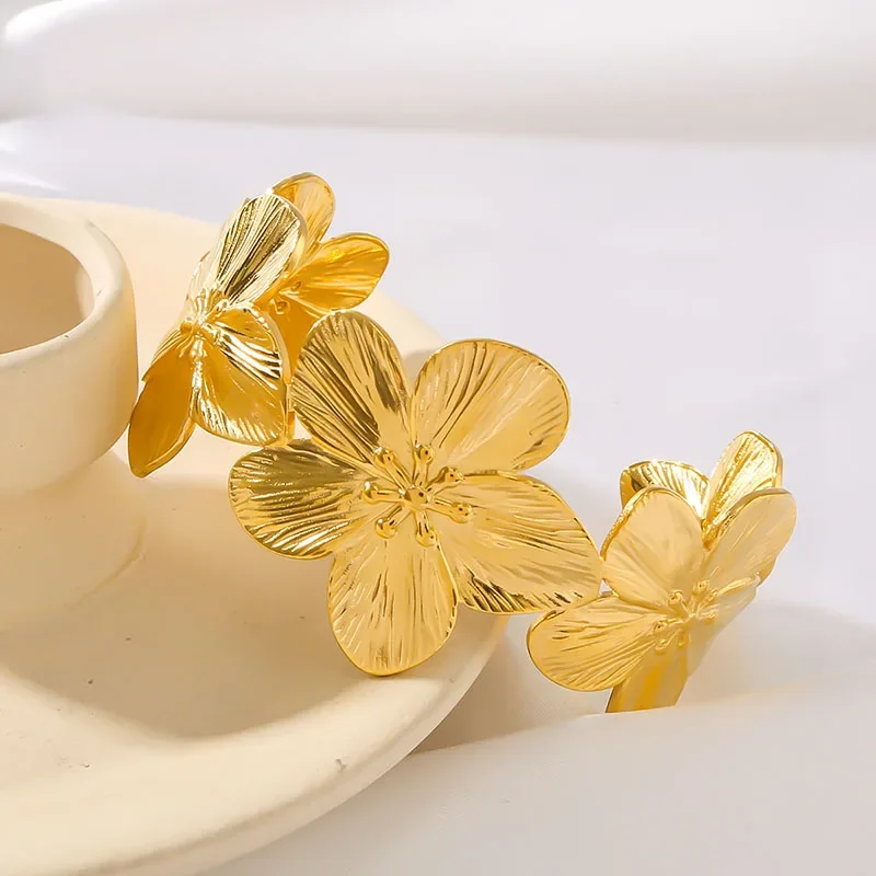 1 قطعة الموضة النسائية العصرية مقاوم للماء الفولاذ المقاوم للصدأ زهرة سوار مجوهرات تاريخ السفر مأدبة حفلة عطلة خلع الملابس هدية