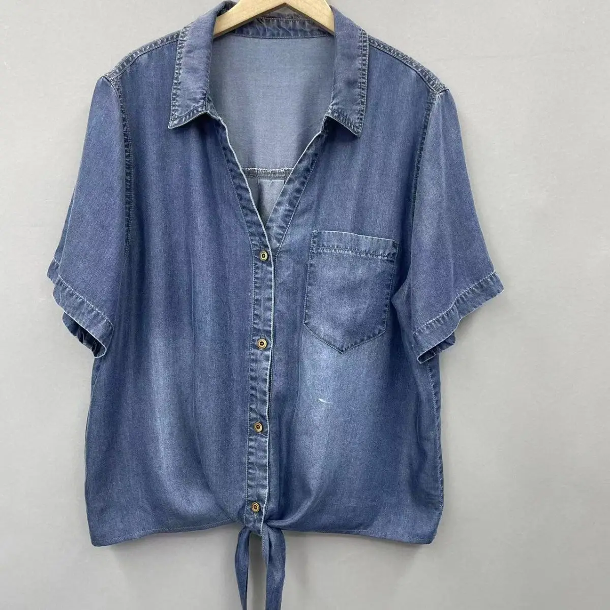 2024 Summer Thin Denim Shirt Casual Lapel Short Sleeved Loose And Versatile Denim Top For Women