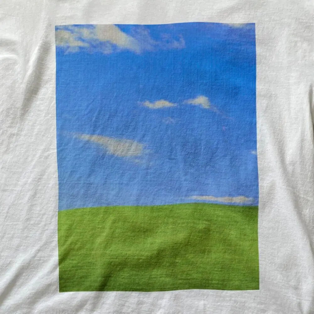 Windows XP nostalgic screensaver, Vintage gaming T-Shirt, 2000s aesthetic, Retro