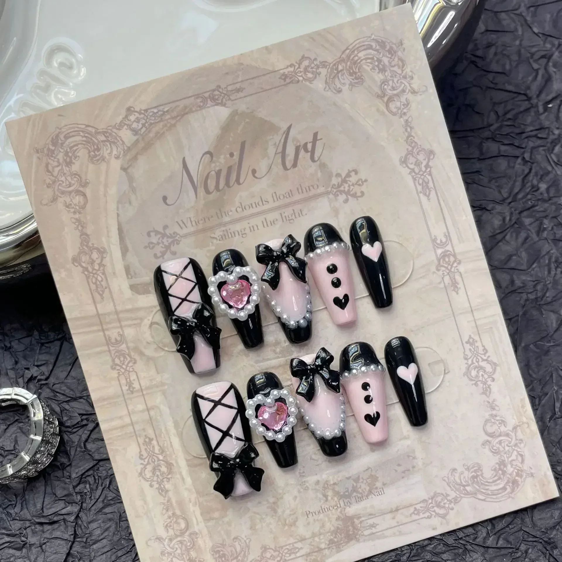 

10pcs Handmade Y2k black Press On Nails Pink Heart Design Reusable Fake Nails Artificial Manicure Wearable False Nails For Girls