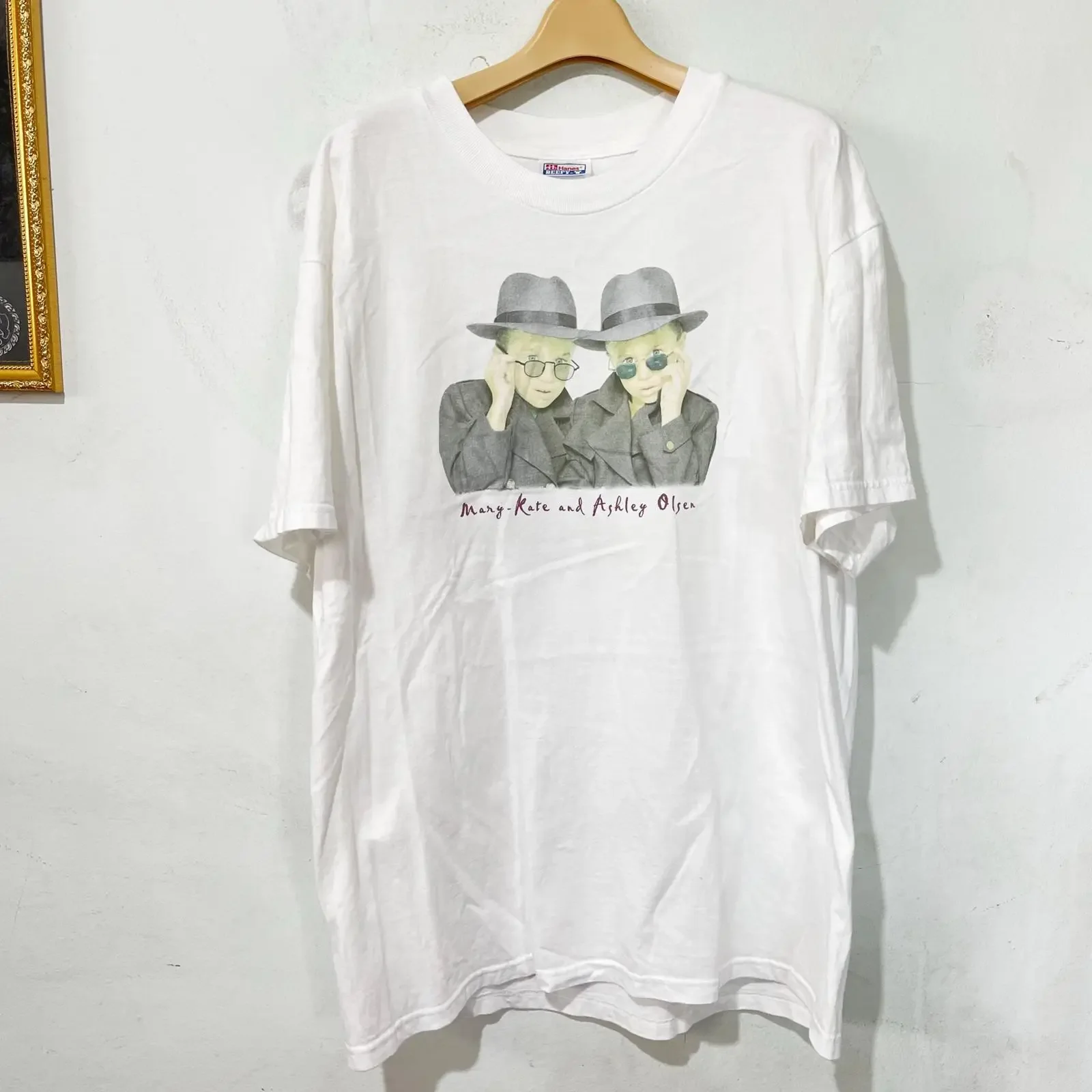 Vintage 1996 Mary Kate and Ashley Olsen T Shirt Size L vintage Washed Stylish graphic Stretched Soft streetwear homme fashion