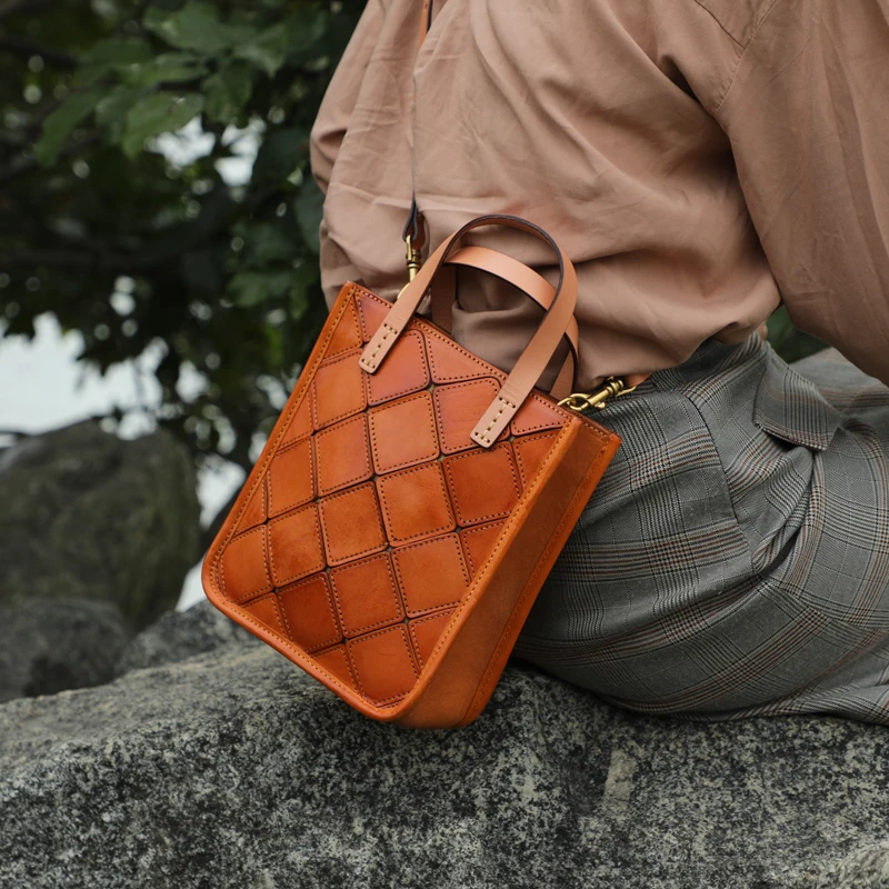 

Retro Artistic Large Capaci Leather Tote Bag Women's Handbag Diagonal Crossbody Bag Soft Vertical Square ape Casual Scene