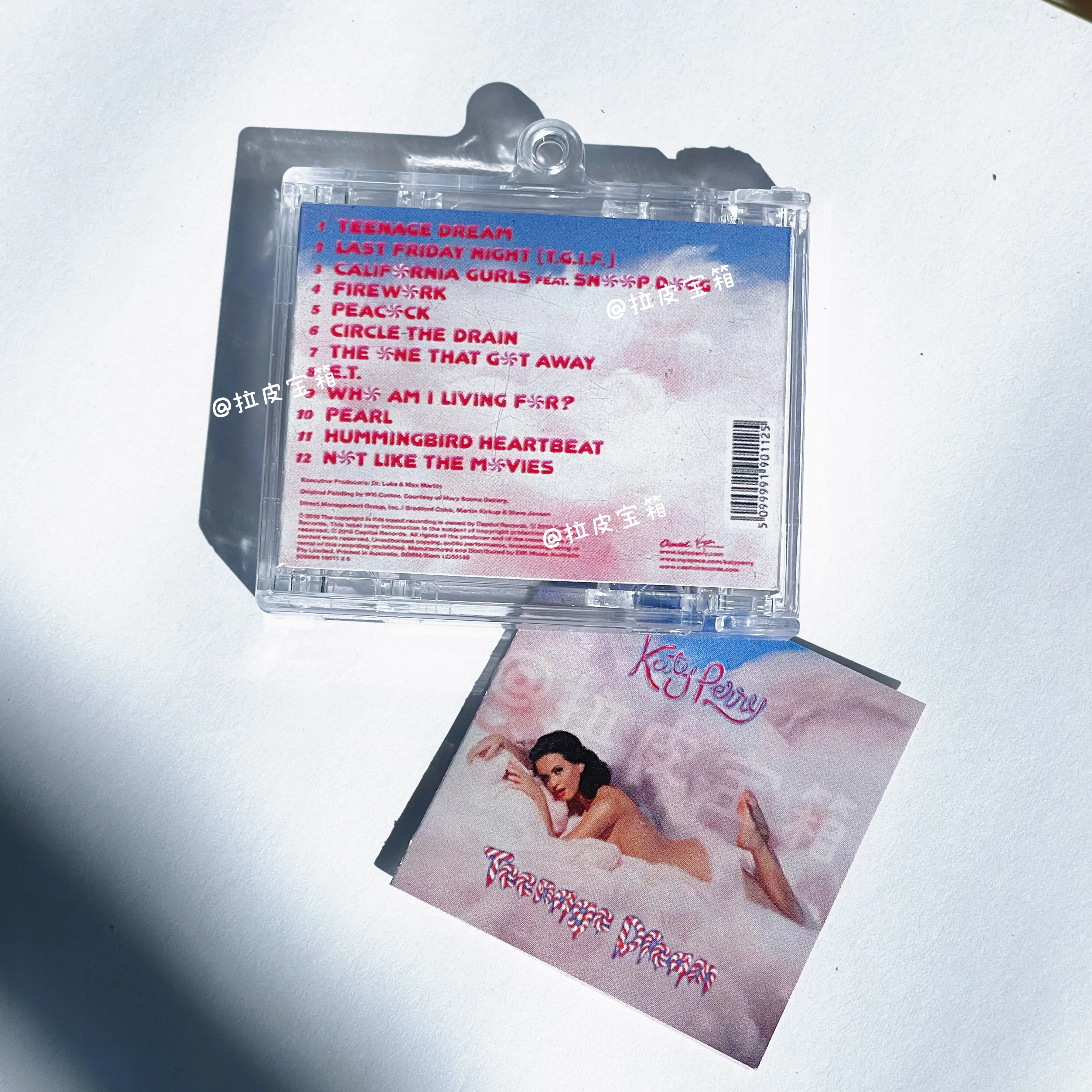 Pop Katy Perry MINI Music CD NFC Keychain Play Songs Teenage Dream Album Prism Key ring Cosplay Necklace DIY Acrylic Pendant view 3