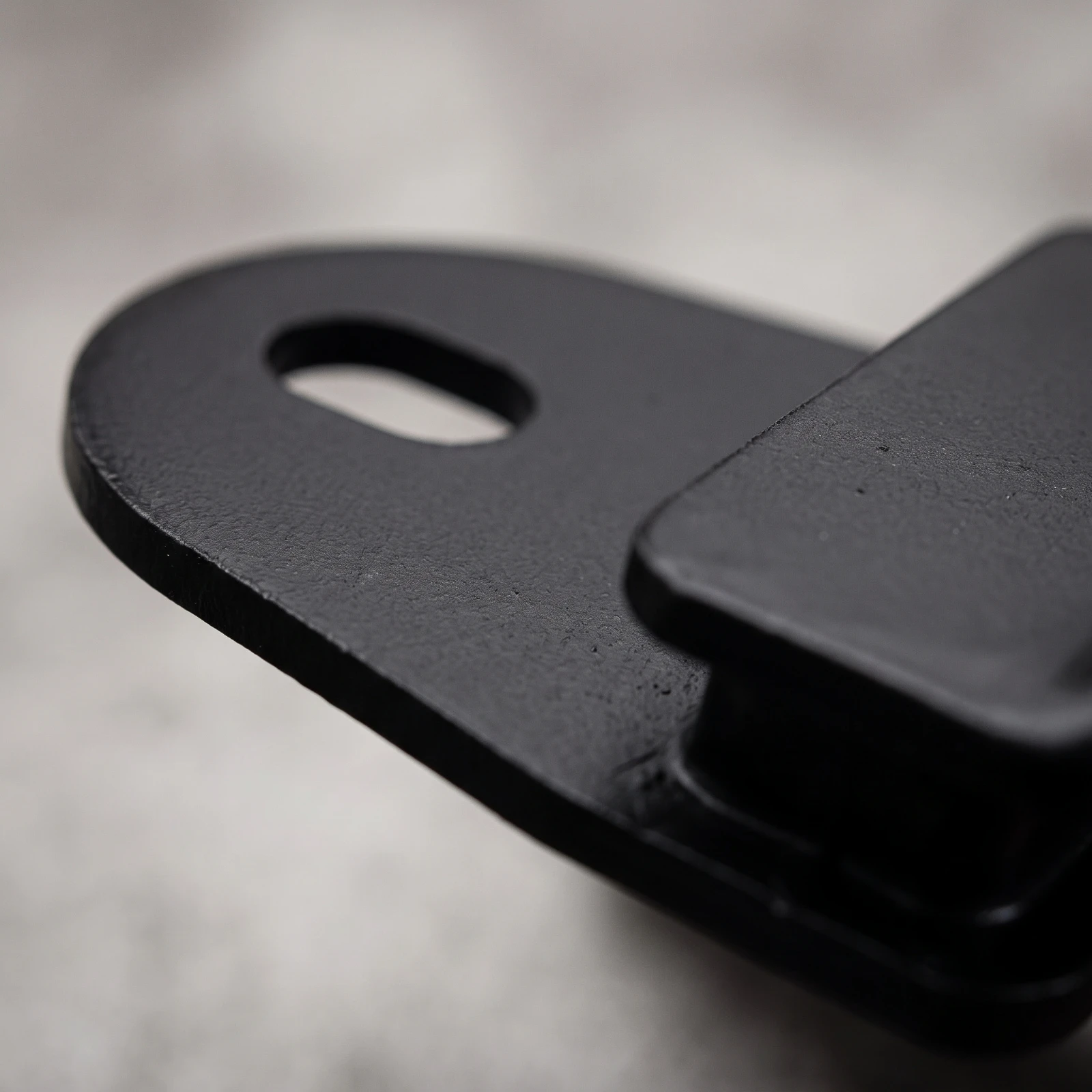 2 Pieces Exhaust Muffler Mounting Bracket Hanger Offset Exhaust Muffler Hanger Bracket Long-Lasting Corrosion-Resistant