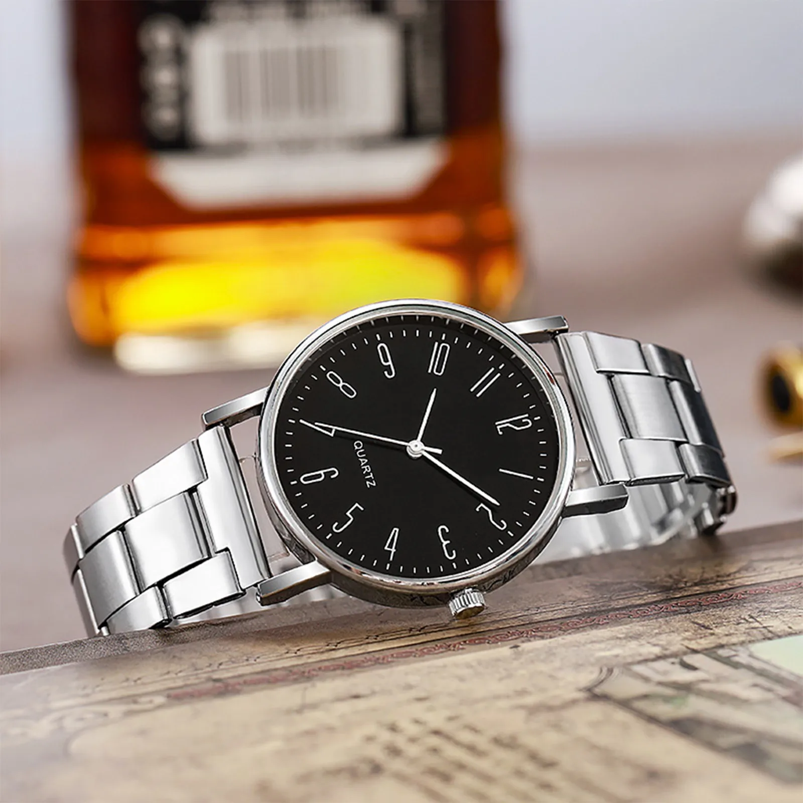 

Men's Watch Fashion Casual Large Dial Quartz Watch Sports Casual Fashion Stainless Steel Band Wrist Watch Montre Homme