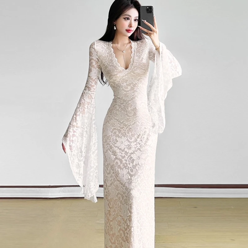 التصميم الفرنسي الأبيض رومانسية مثير الملابس النسائية 2025 الخريف جديد الدانتيل الكروشيه الخامس الرقبة متوهج كم التخسيس فساتين السيدات #2