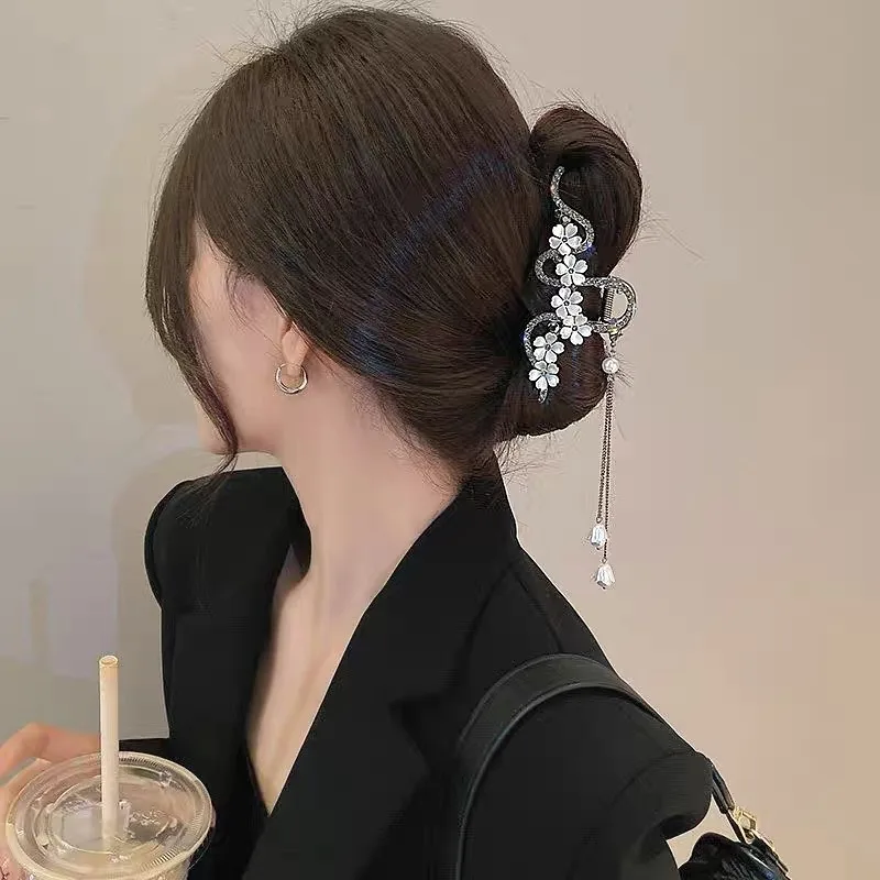 Advanced flower Crab hair clips women's accessories big tassel hair pins ethnic style claw clip flower girl haipin  barrettes