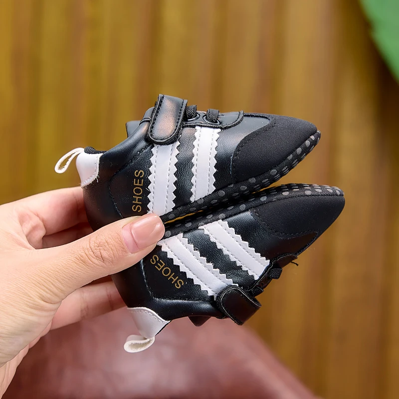 Frühlings- und Herbst-Babyschuhe, farblich abgesetzte, gestreifte Babyschuhe mit Klettverschluss, Lauflernschuhe mit weicher Sohle für Neugeborene, 0–12 Monate, Schuhe für Jungen und Mädchen – Detail 23