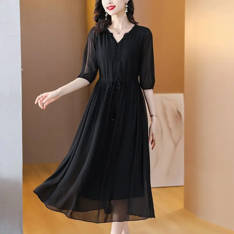 short strapless black dress Zapaka Women Cute Homecoming Ruffled Corset A Line Party Dress with Appliques, Black / US16 RESORT26 Size:16 / 33 Sweet 16 Black Floral A traditional sweetheart neckline