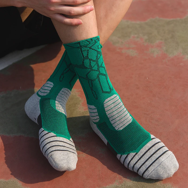 Chaussettes de compression en coton pour hommes, haute qualité, sports de plein air, chaussettes de basket-ball d'élite, chaussettes de cyclisme, serviette astronomique, nouveau