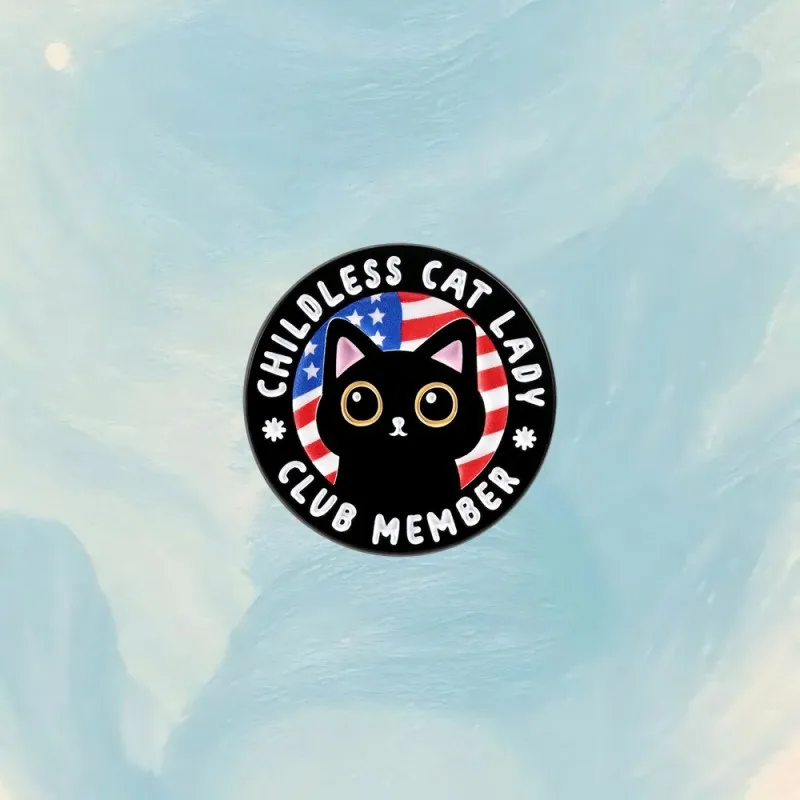 Childless Cat Lady Club Member Enamel Pin Cute Black Cat Flag Brooch Funny Cat Lover Lapel Pin Jewelry Gift For Women Friends