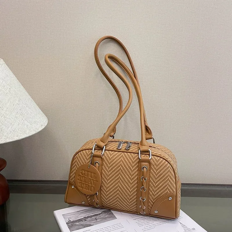 

Elegant style women's zipper handbag, high-quality women's chain strap shoulder bag, fashionable and trendy crossbody bag