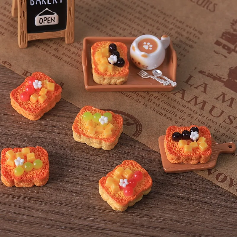 5pcs Mini Cake Cake Resin DIY Fake Food Miniature Dollhouse Bakery Accessories Simulation Food Model Bread Ornaments Home Decor