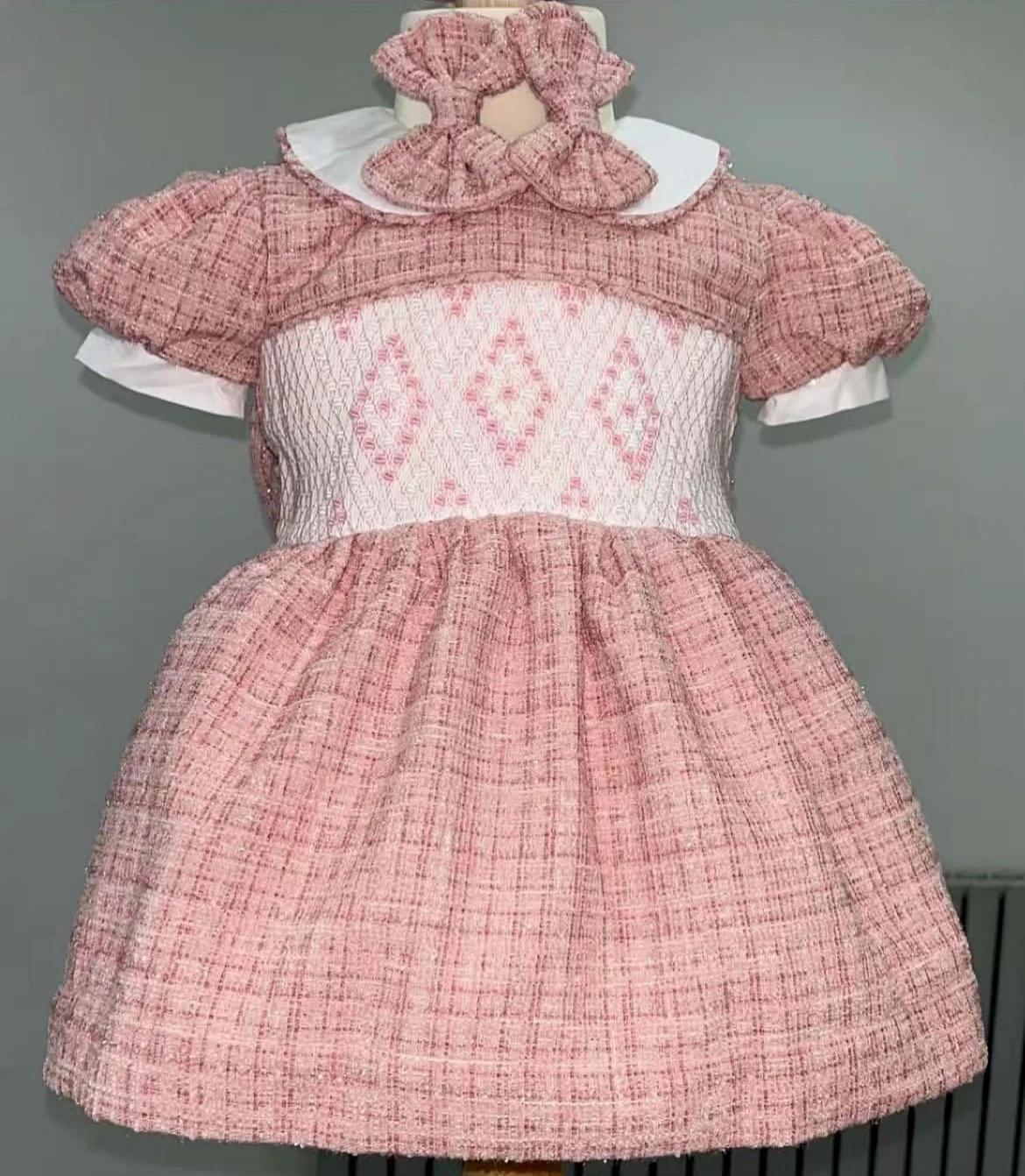 

0-12Y Baby Girl Autumn Pink Handmade Embroidery Smoccked Vintage Princess Dress for Birthday Photography Holiday Eid A296