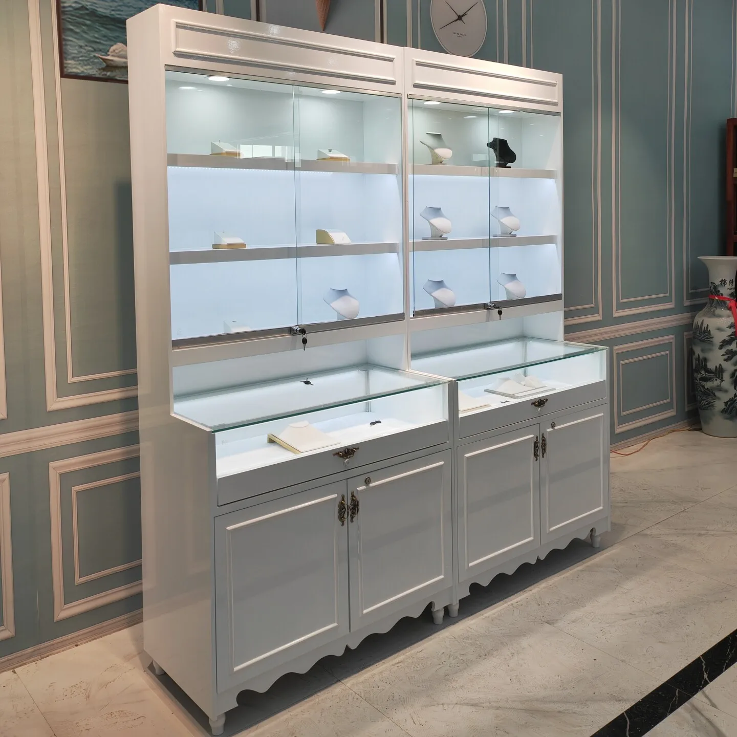 Solid wood jewelry display cabinet necklace stud earrings jewelry jadeite jewelry cabinet glass jade