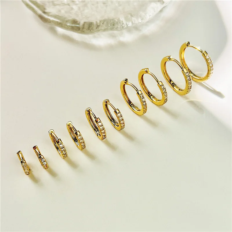 HECHENG，Small Hoop Earrings for Women Fashion Gold Color Metal Circle Tiny Hoops Huggie Ear Buckle Jewelry