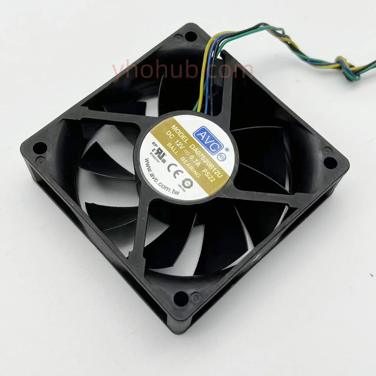 

AVC DA07020B12U PS22 DC 12V 0.7A 70x70x20mm 4-Wire Server Cooling Fan