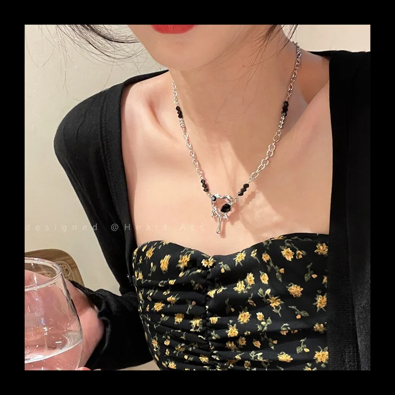 الحب كريستال عقد من حجر الياقوت المرأة الصيف ضوء الفاخرة المتخصصة تصميم الراقية اكسسوارات التيتانيوم الصلب غير يتلاشى الترقوة