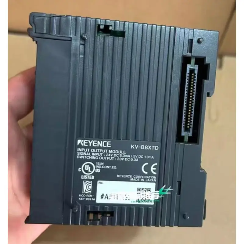 95% nuovo, modulo Keyence, KV-B8XTD