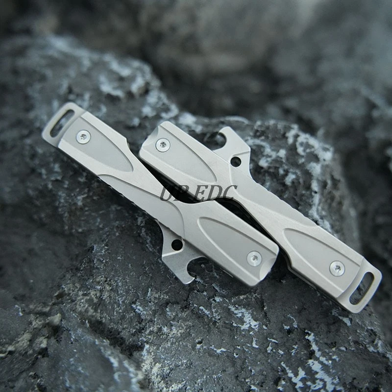 UPEDC 440 Stainless Steel Multifunctional Keychain Window Breaker Mini Outdoor EDC Decompression Toys Gift For Men