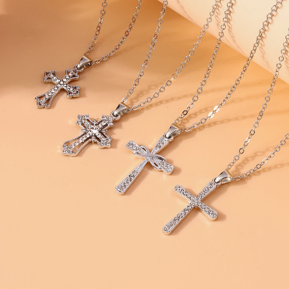 4 teile/satz Mode Kristall Kreuz Halsketten für Frauen Männer Religiöse Anhänger Halsketten Kette Party Urlaub Schmuck Geschenk