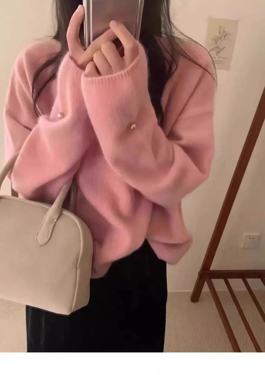 

Autumn and winter 6-color women's O-neck pullover sweater fashionable loose knit short full sleeved new 100 pure wool sweater