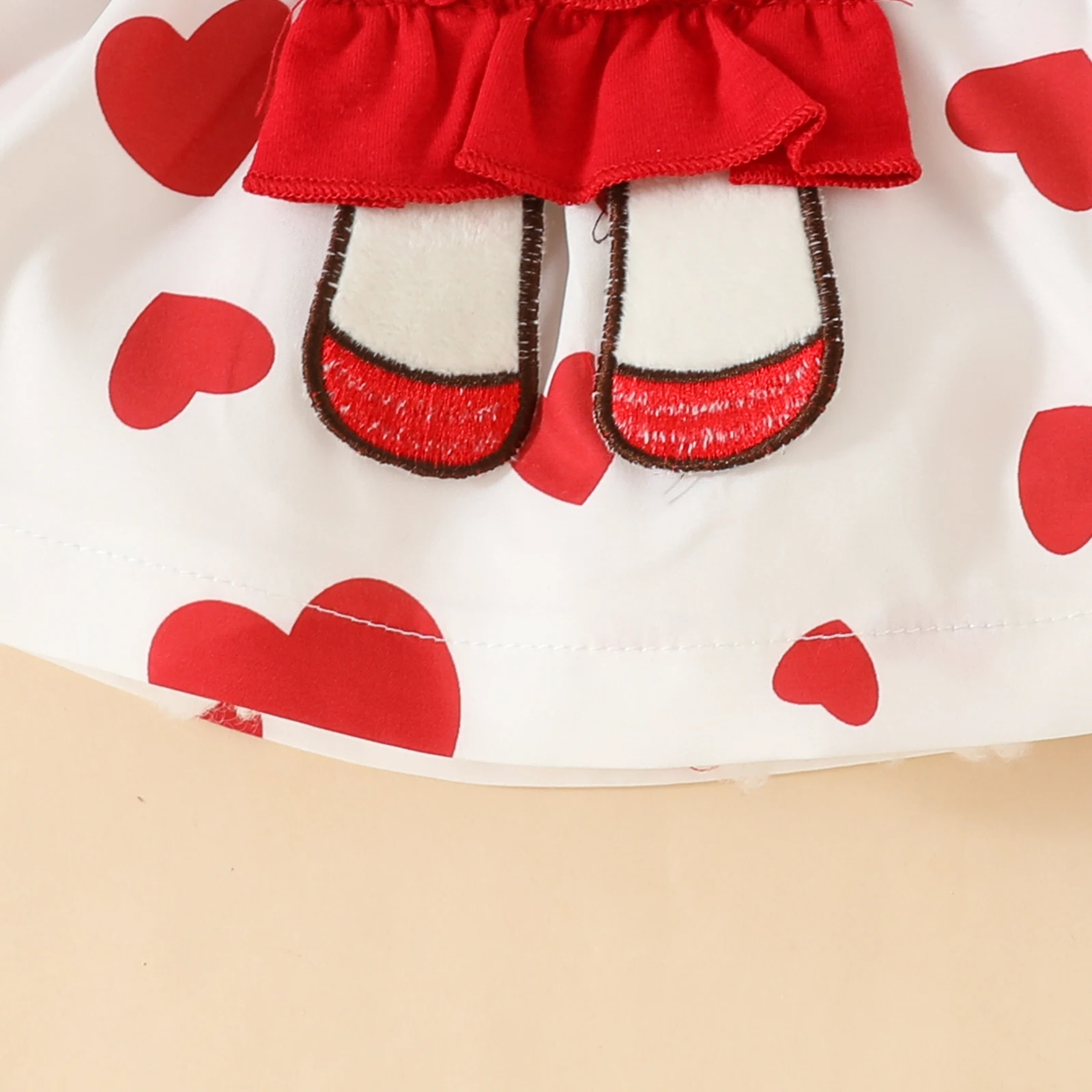 2pcs Adorable Valentine\'s Day Bear Embroidered Outfit for Baby Girls.Solid Romper and Heart Overall Skirt