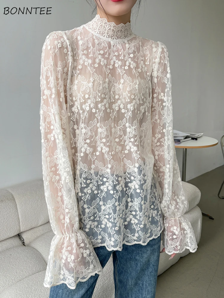 Mock Neck Mesh T-shirts Frauen Floral Spitze Koreanische Mode Grundlegende Temperament Elegante Flare Hülse Ästhetische Kleidung Alle-spiel Täglich