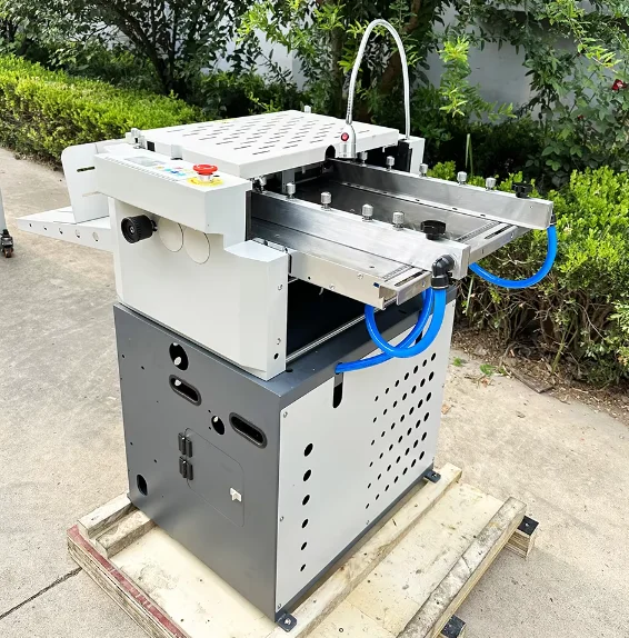 Automatic High Speed Slitting Machine Perforating Paper Die Cutting Creasing Machine view 5