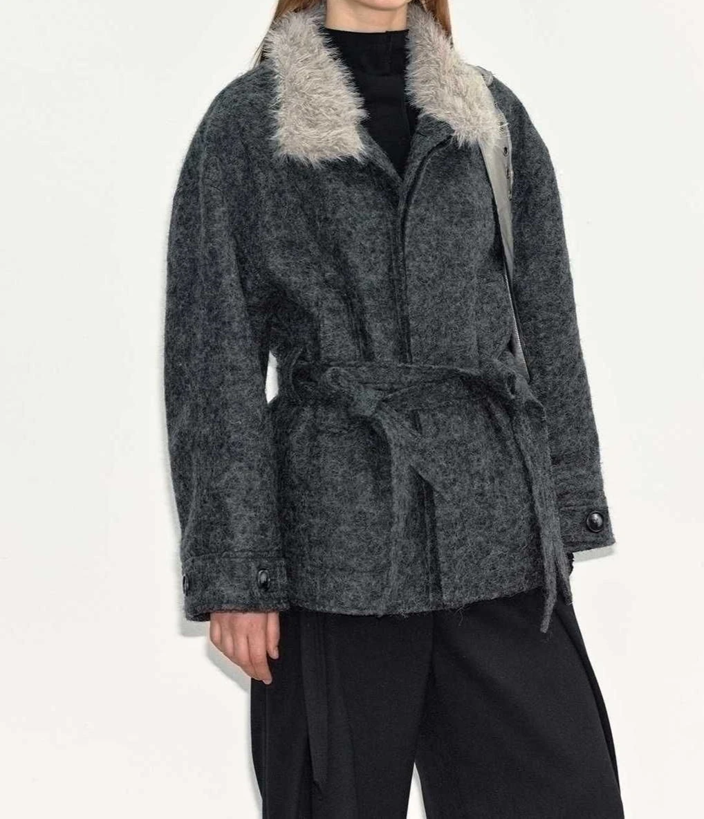 2025 Early Winter New Style Grey Fur Collar Slim-Fitting Coat