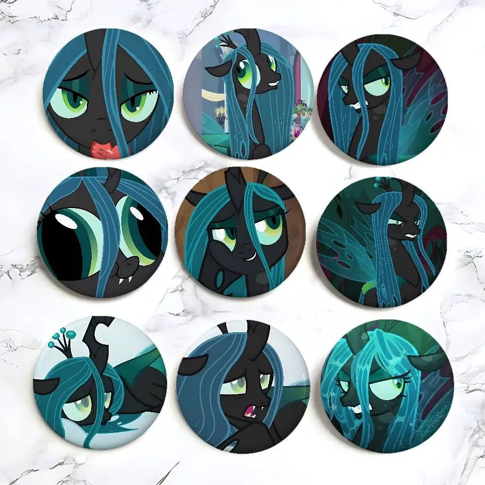 Queen C-Chrysalis Badges Tinplate Soft Button Pin Brooch Metal Badge Custom Jewelry Accessories Hat Bag Lapel