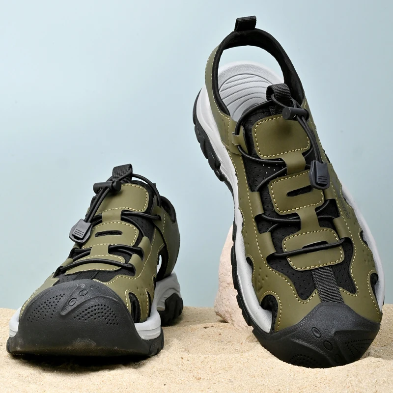 

2025 Summer genuine leather beach sandals man olive outdoor mens casual sandal light wading shoe Anti-collision rubber toe cap