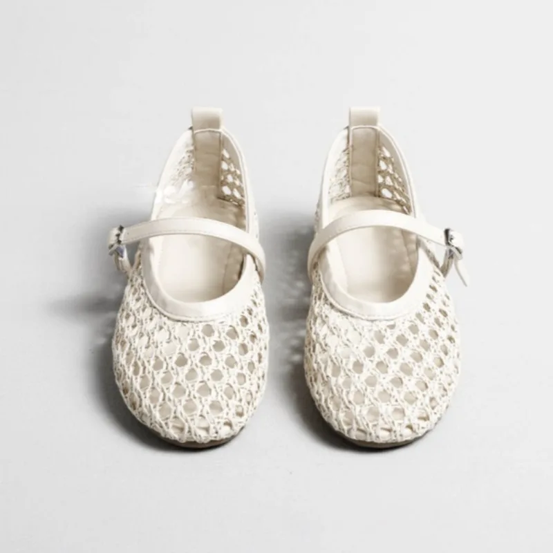 

2026 New Vintage Cutout Woven Shoes Women's Round Toe Shallow Mouth One Strap Versatile Flat Sandals