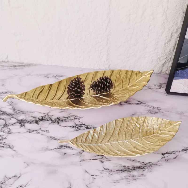 Leaf-shaped metal fruit tray, new Chinese-style model room, sales office, clubhouse, coffee table tabletop storage tray, decorat