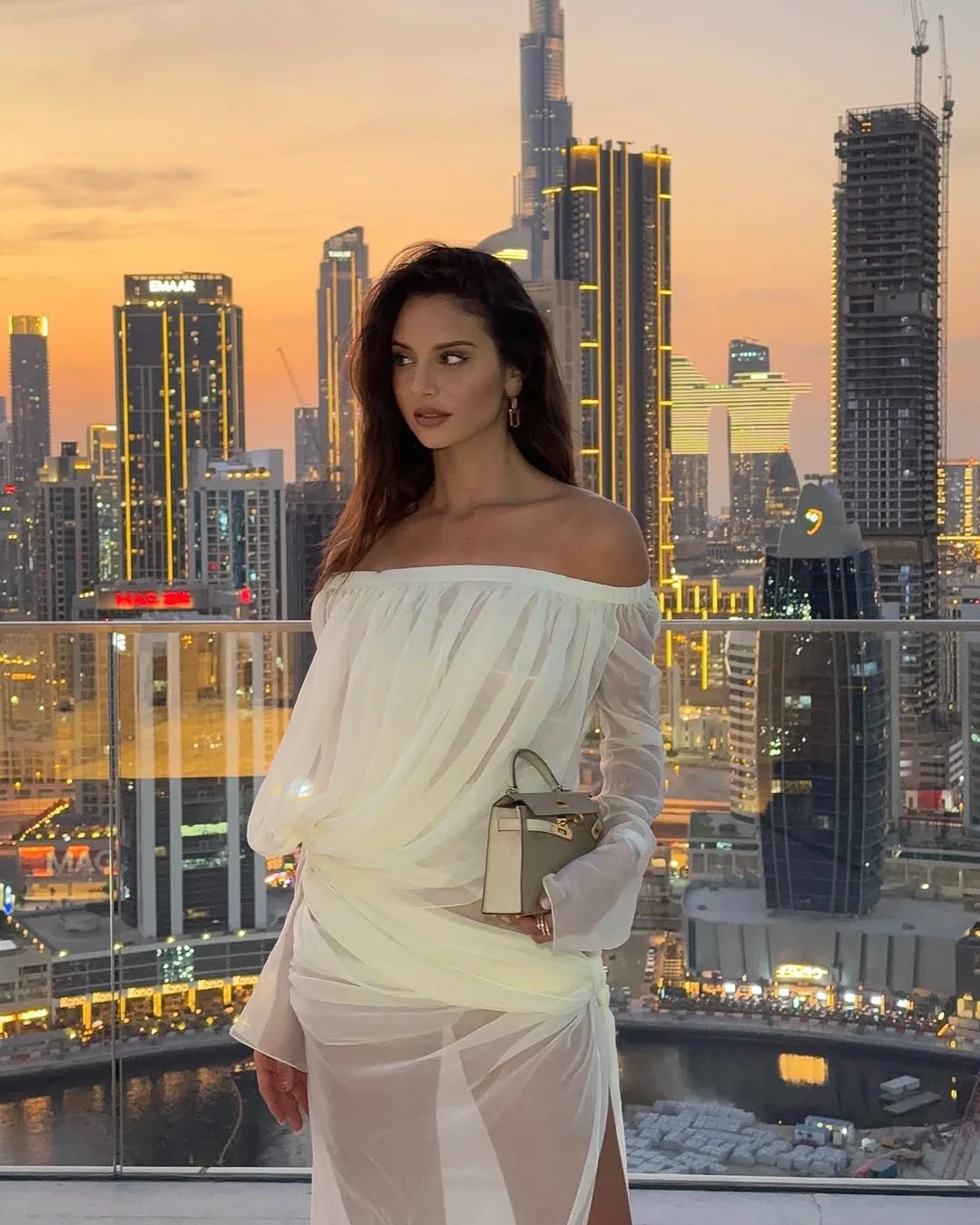 여성 시크 섹시 스트랩리스 드레스 긴 소매 오프숄더 하이웨이스트 리본 플리츠 슬림 드레스 여성 2025 휴가 비치 로브