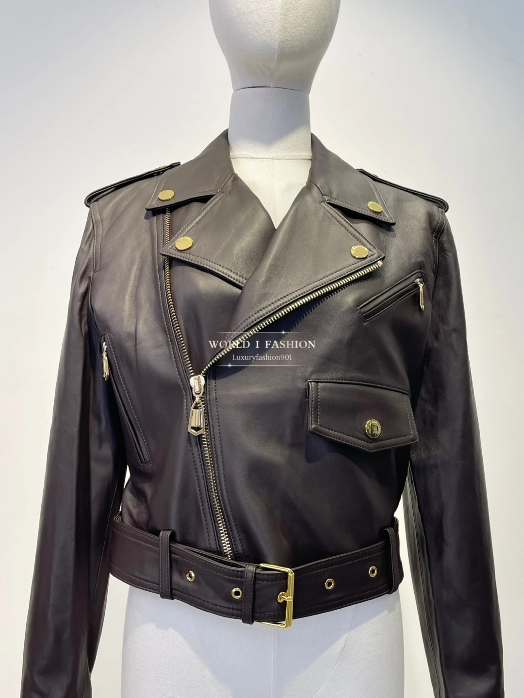 

2025 Новая модная зимняя одежда, черная кожаная куртка с длинными рукавами и лацканами, топы