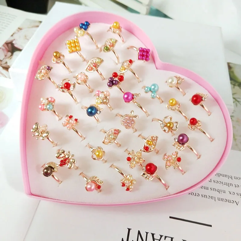 

wholesale Mixed 36pcs Kids Cartoon Flower Animals Crystal Alloy Children Ring Geometric Korean Girl Birthday Party Gift