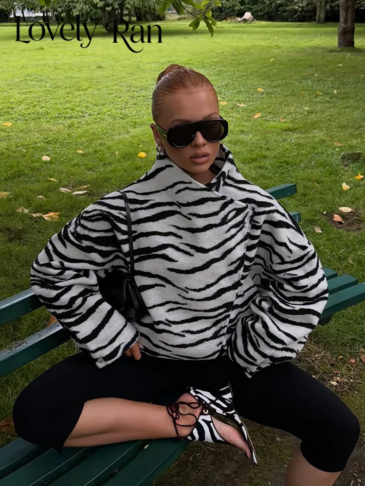 Chic Lady Coat Zebra Printed Stand Collar Single Breasted Long Sleeve Female Coat Chic Lady Streetwear Autumn 2026