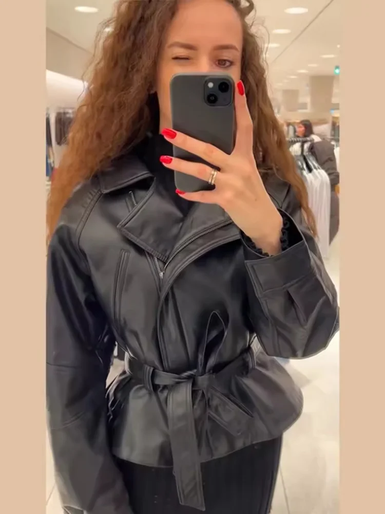 Tidalyf 2025 معطف نسائي قصير من الجلد معطف أسود بسحاب أمامي بحزام خصر نحيف ملابس خارجية أنيقة للخريف