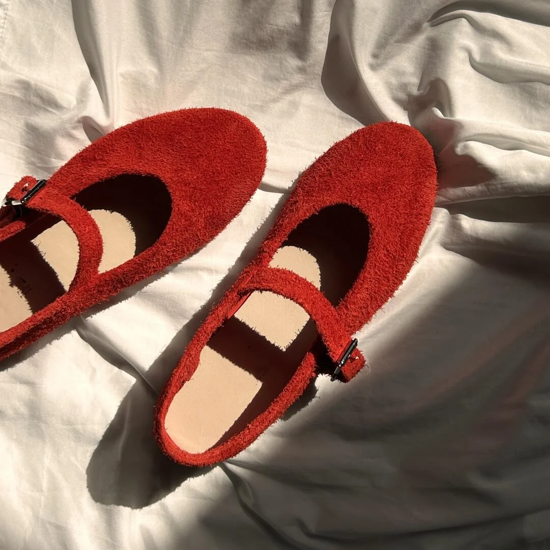 

New Spring Autumn Red Flats Women Leather Mary Janes Shoes Women Round Toe Shallow Soft Bottom Shoes For Women zapatos femenino