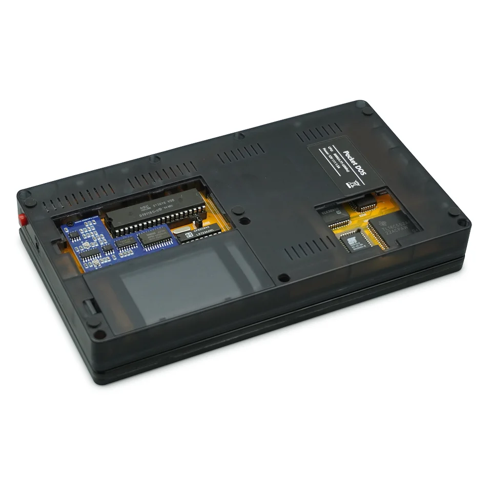 　PC Pocket8086 — портативный x86 ретро-компьютер с процессором класса